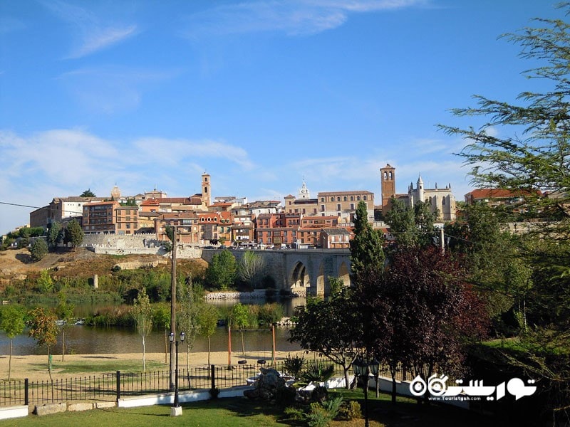 تردسییاس (Tordesillas) شهری زیبا در استان وایادولید (Valladolid)