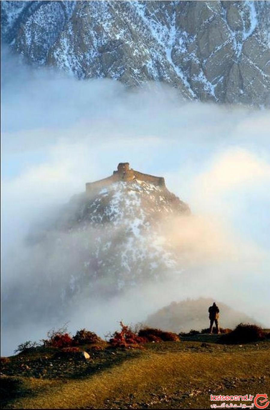 قلعه‌ای در حصار قله‌ها 
