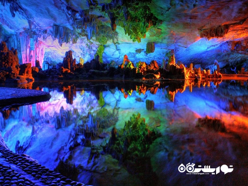 دریاچه غار رید فلوت، چین (Reed Flute Cave Lake, China)