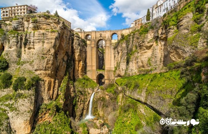 لِروندا (Ronda) یکی از شگفت انگیزترین شهرهای اسپانیا