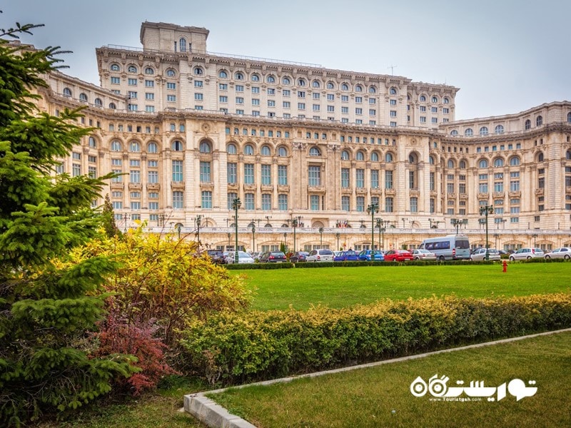 کاخ پارلمان، شهر بخارست
