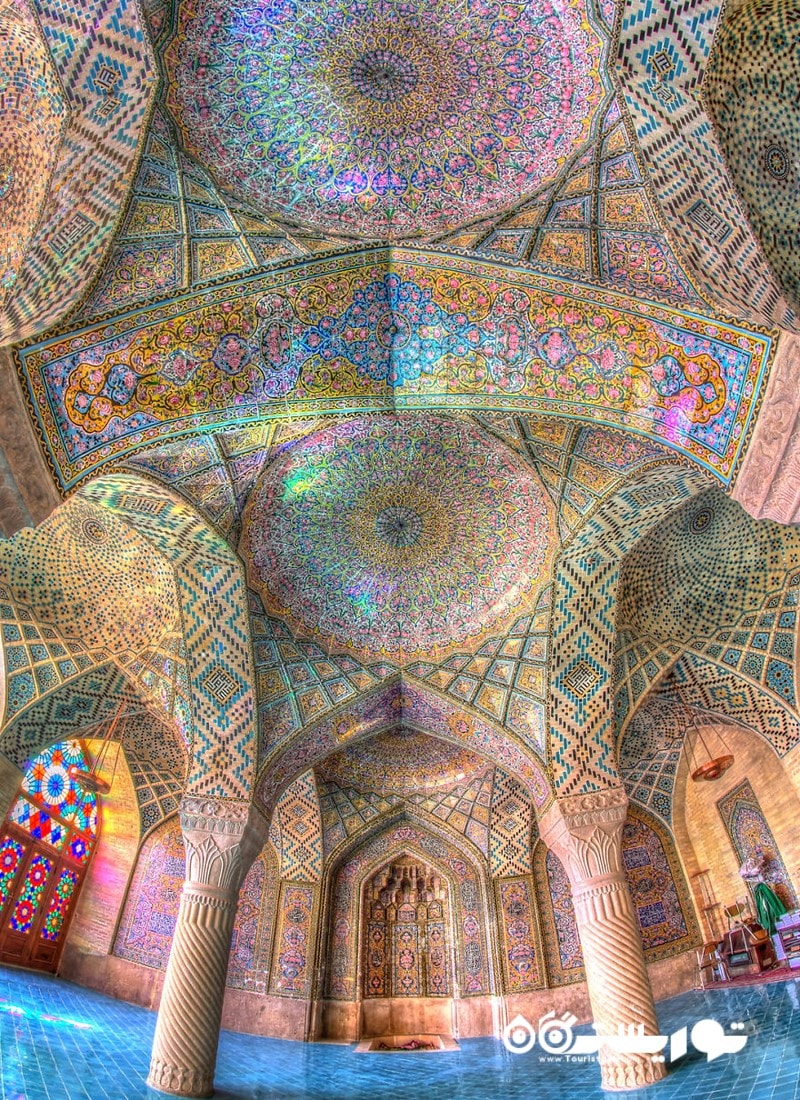 نمایی از طاق و سقف محراب مسجد