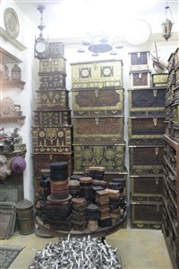 فروشگاه وسایل عجیب زنگبار | Zanzibar Curio Shop