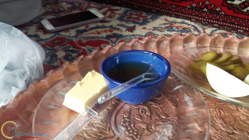 صبحانه در جاده چالوس در سایت سفرنامه