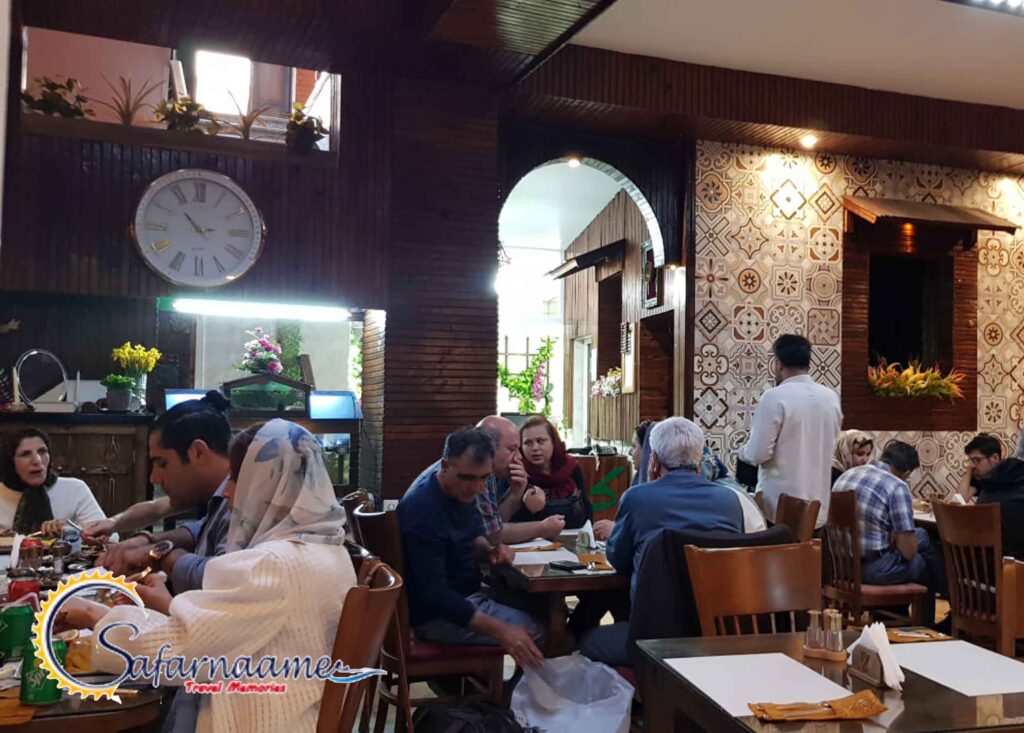 رستوران گیلانه برای ناهار در شهر ساری